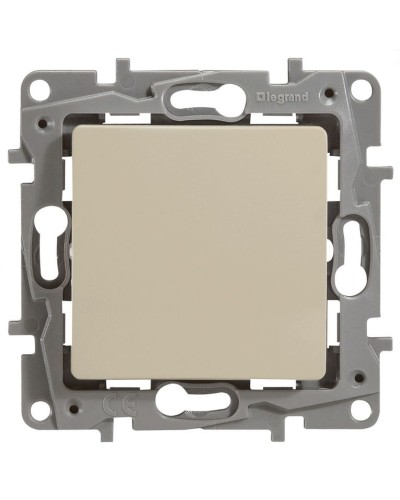 Выключатель 10AX-250В ETIKA, слоновая кость (672301). Выключатель. LegranD в Нижнем Новгороде